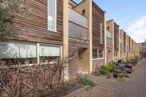 Quantock Mews, London