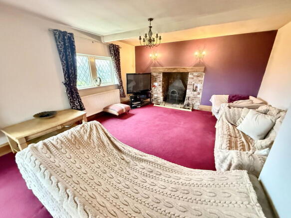 3 bed Detached Bungalow for sale Image 9