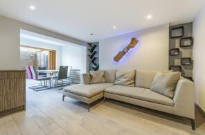 Flat 1, 438, Fulham Road, London SW6 1DU
