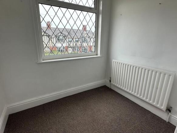 3 bed Semi-Detached for sale Image 9