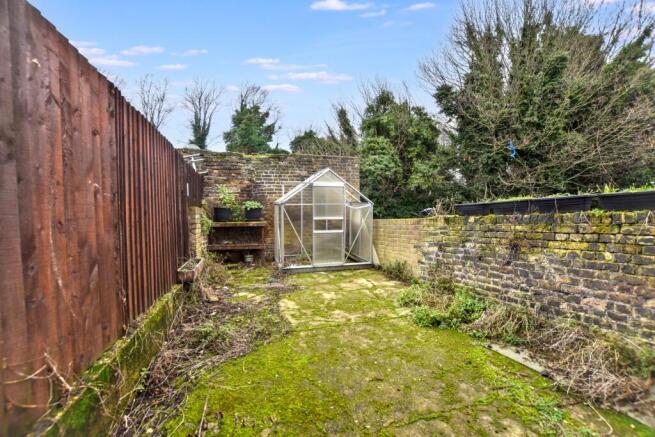 17 Floyd Road, Charlton, London, SE7 8AY