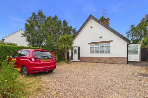 Long Lane, Upton, CH2