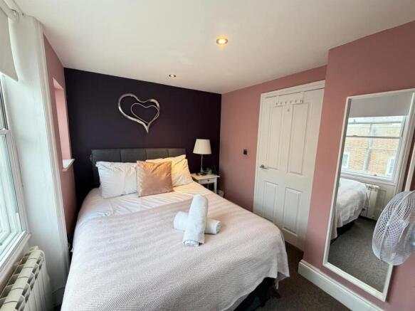 Bedroom.jpg