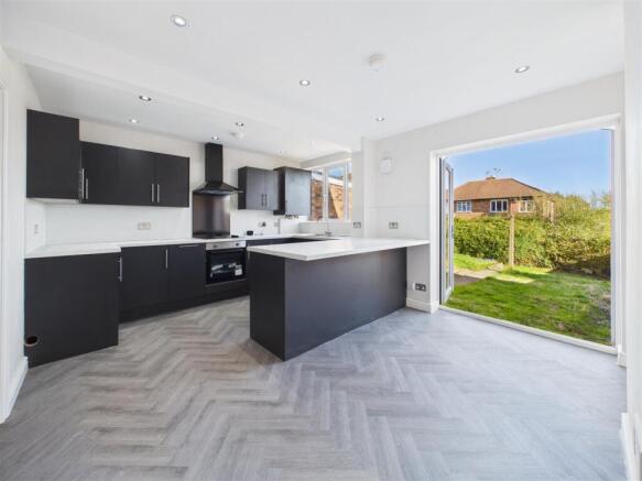 Kitchen/Dining Area