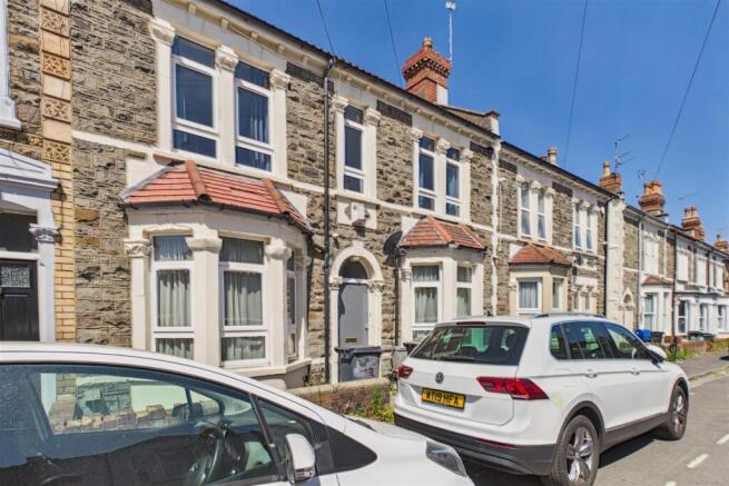 62 Shaftesbury Avenue,Montpelier, Bristol BS6 5LY