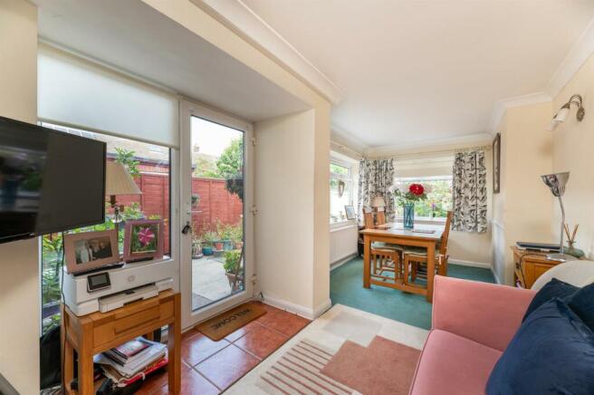 Living / Dining Area