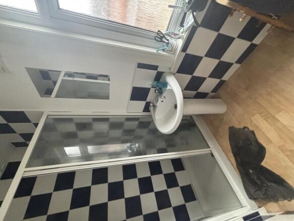 5 bed Terraced to rent Image 4