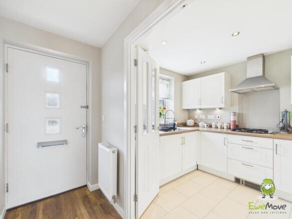 EweMove Estate Agents Basingstoke - Bye Crescent -