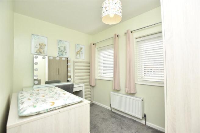 4 bed Detached for sale Image 11