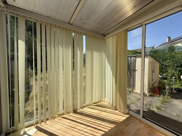 3 bed Semi-Detached to rent Image 9