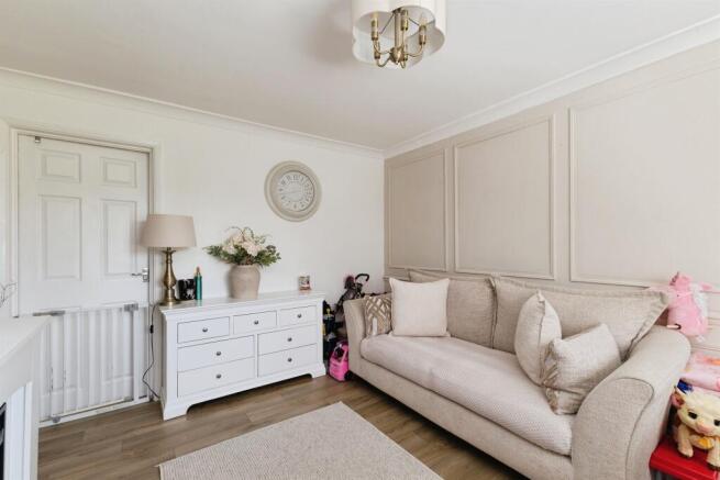3 bed Terraced for sale Image 8