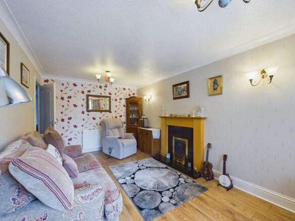 2 bed Semi-Detached Bungalow for sale Image 5