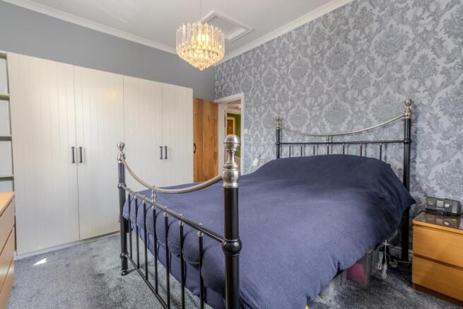 3 bed Semi-Detached for sale Image 8