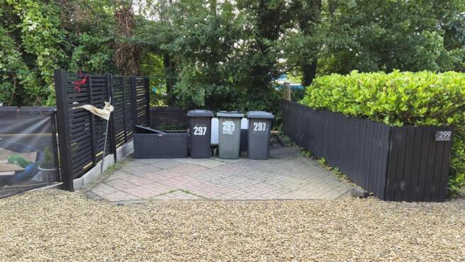 2 bed House to rent Image 6