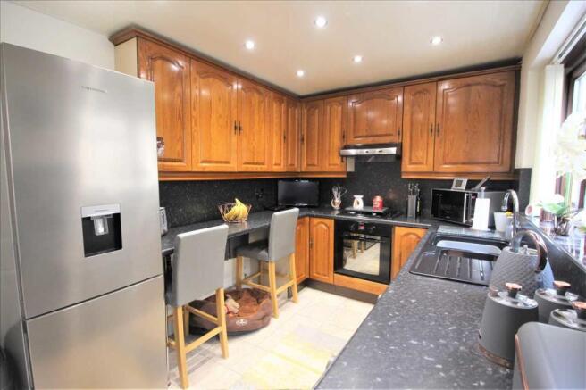 Kitchen image 2