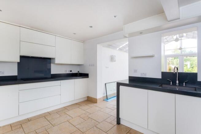 34 Queensacre fpz...