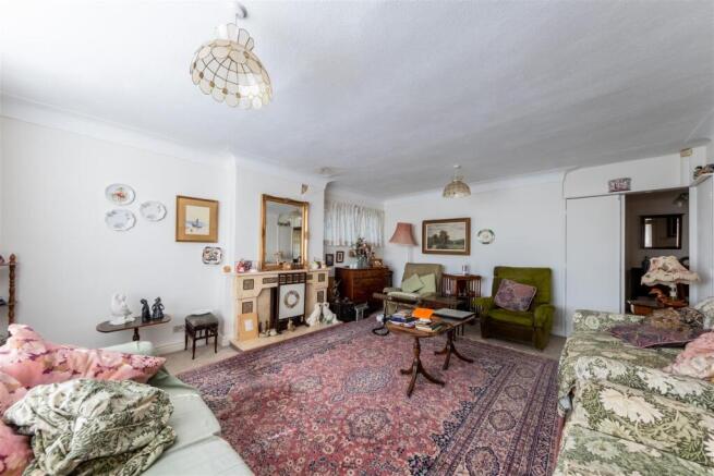3 The Crescent-001.jpg