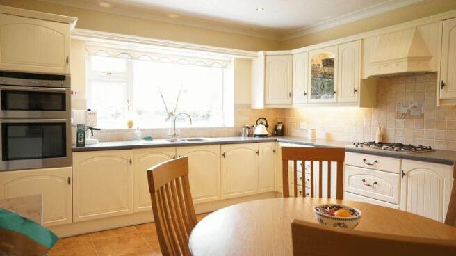 Kitchen (2)