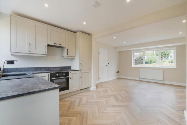 3 bed Detached for sale Image 4
