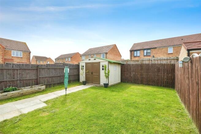 3 bed Semi-Detached to rent Image 10