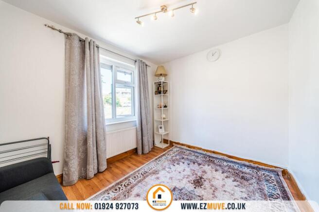 3 bed Terraced for sale Image 9