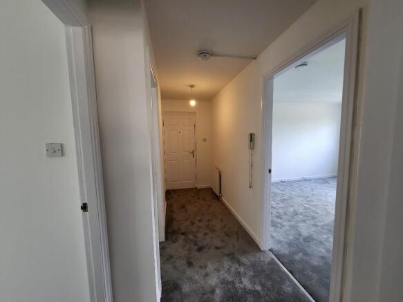 Burnvale, Livingston, West Lothian, EH54 photo 4
