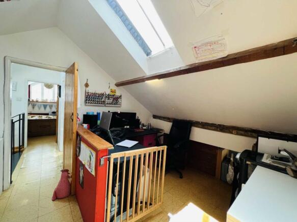 Photo 7