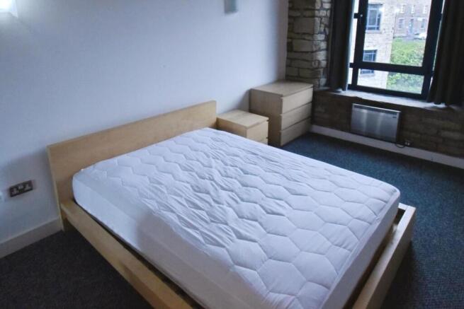2 bed Apartment to rent Image 9