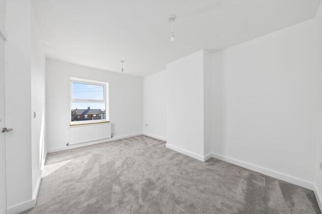 3 bed Terraced for sale Image 12