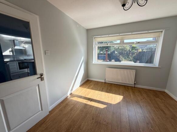 3 bed Semi-Detached for sale Image 4