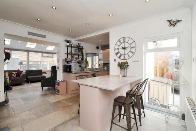 3 bed Detached Bungalow for sale Image 4