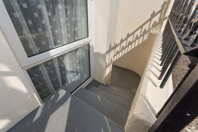 Flat 1, 11 Woodville Terrace