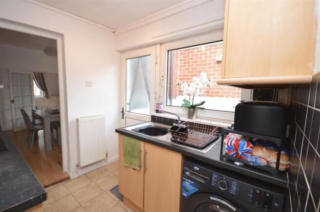 3 bed Terraced for sale Image 5