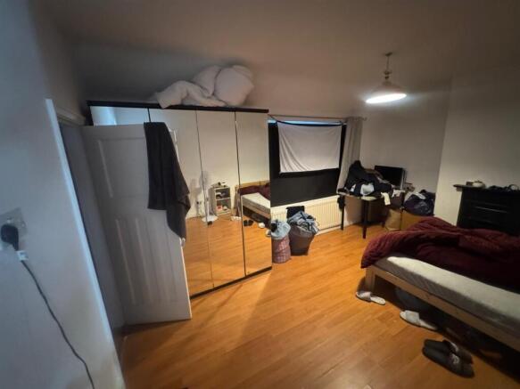 3 bed Terraced for sale Image 7