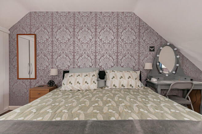 4 bed Detached for sale Image 10
