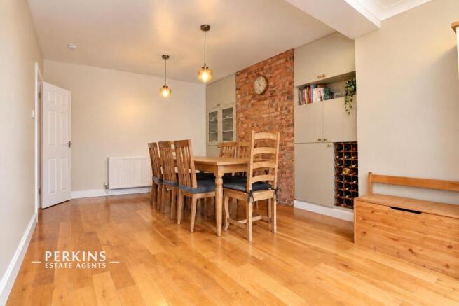 kitchen..jpg