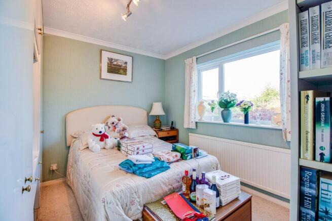 3 bed Detached Bungalow for sale Image 9