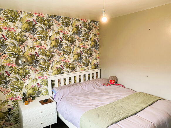 3 bed Semi-Detached for sale Image 10