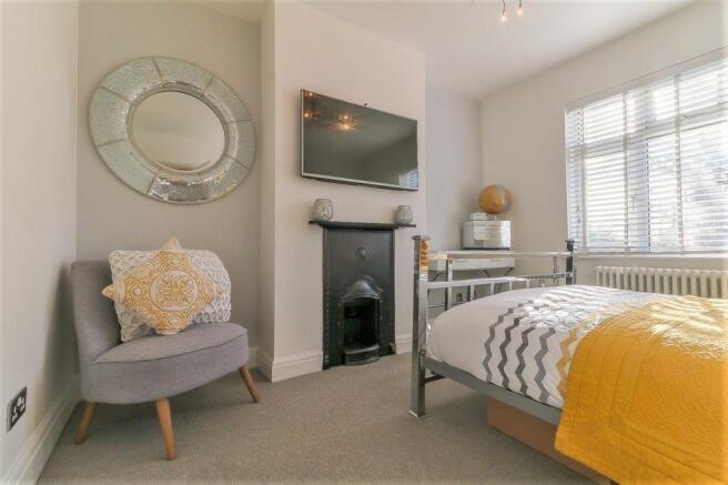 bed bar 1 bed.jpg