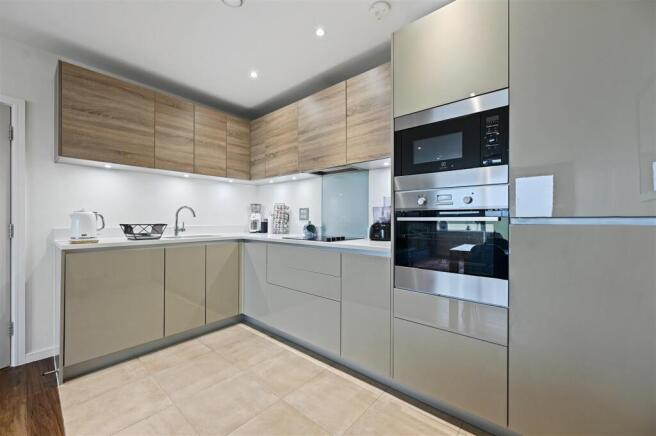 AR - 24 Ravenswood Court - Kitchen3 (1).JPG