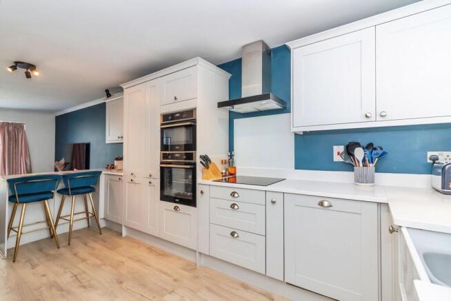 Rainworth Close, Lower Earley, RG6 photo 4