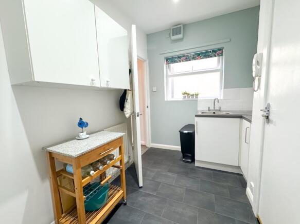 1 bed Apartment for sale Image 8