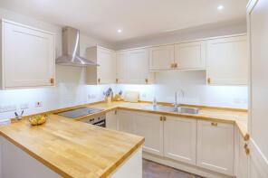 8, Cedar Court, Sir Bernard Lovell Road, Malmesbury SN16 9GG