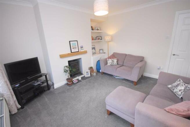 ADDITIONAL LIVING ROOM PHOTO