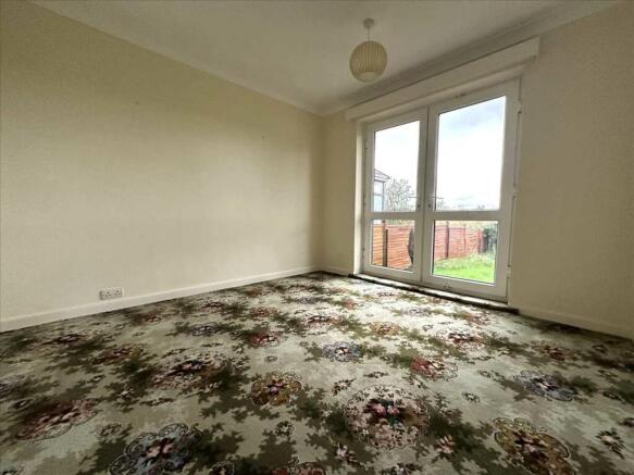 Bedroom (rear)