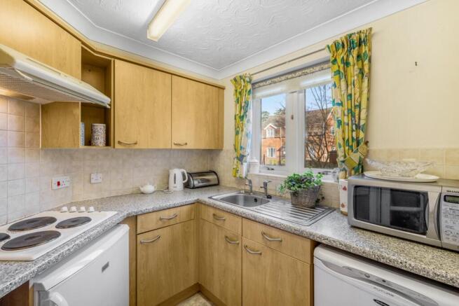 53 Georgian Court (Spalding)-24