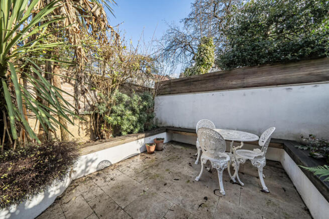 1407635-12-69834b...