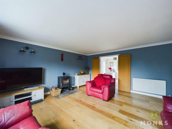 CAM01520G0-PR0085-STILL017.jpg