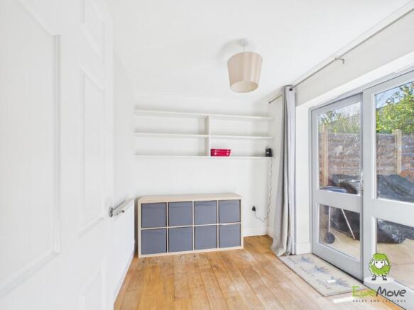 EweMove Estate Agents Basingstoke - Northbrook Cre