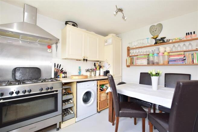Kitchen/ Breakfast Room